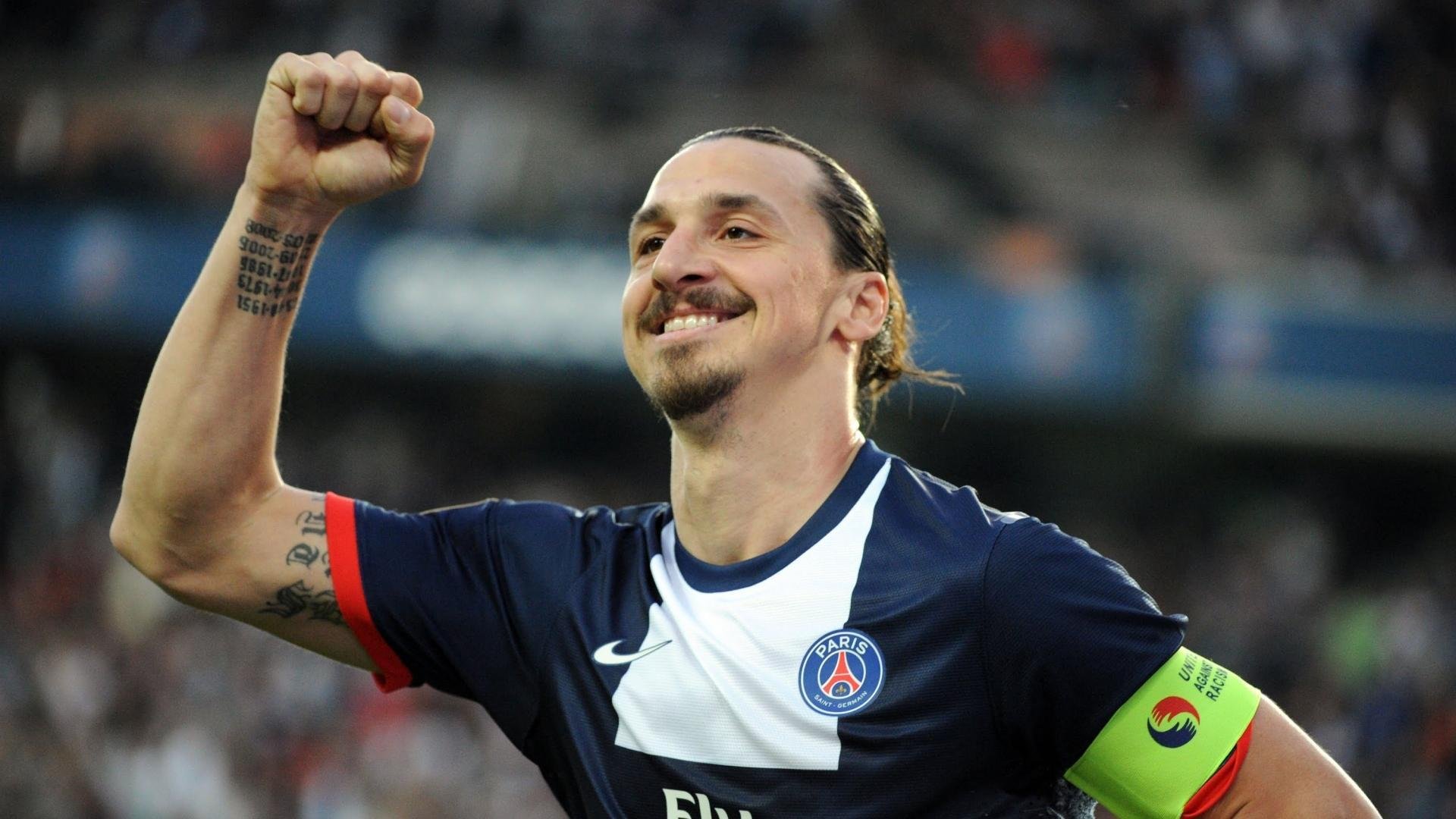 东决关键战之夜，布克完成自我救赎