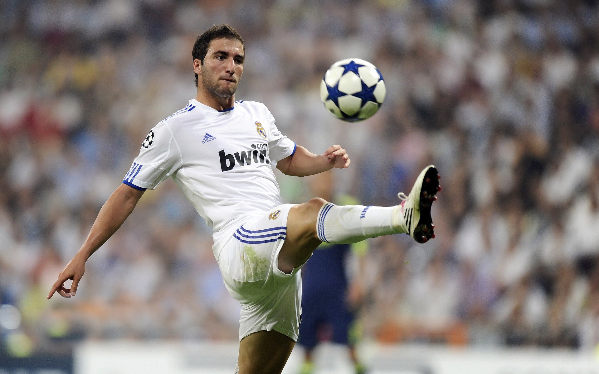 维尼修斯大场面先生，当沙特火力压制威尔士，足球正在重写地缘叙事