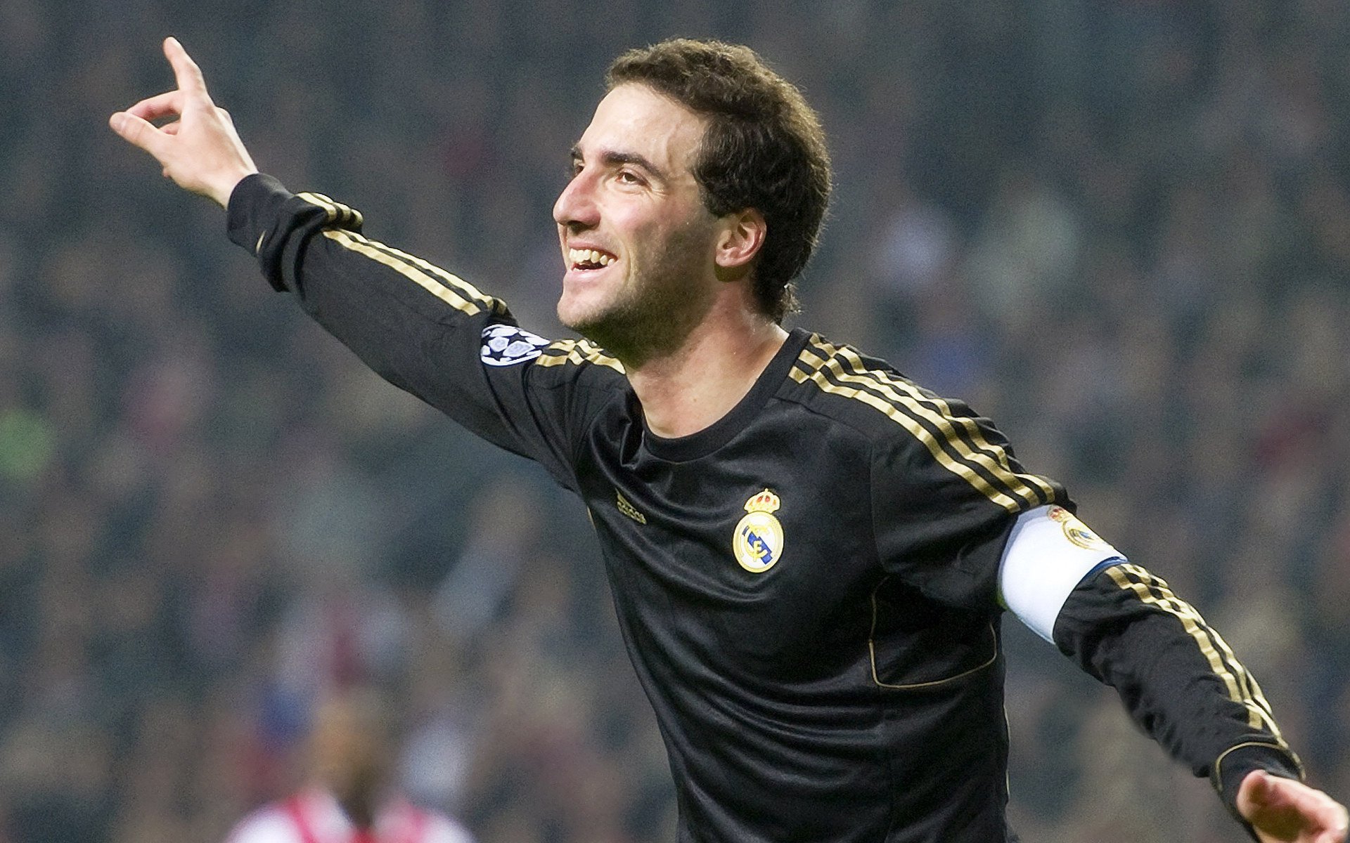 独行侠正面击溃公牛，乔治扛起全队，孤星闪耀风城