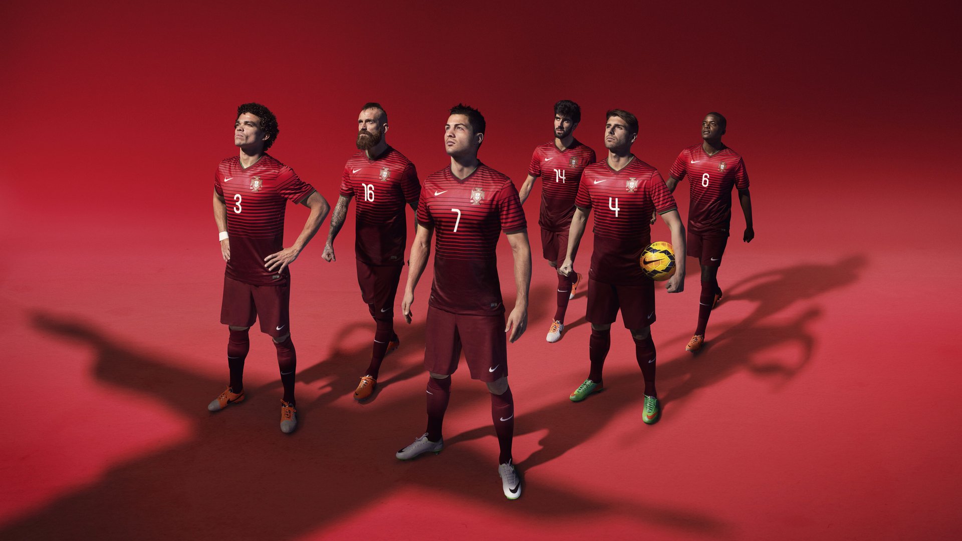 萨内教科书式表演,当德式精密在里昂的聚光灯下击穿美式足球